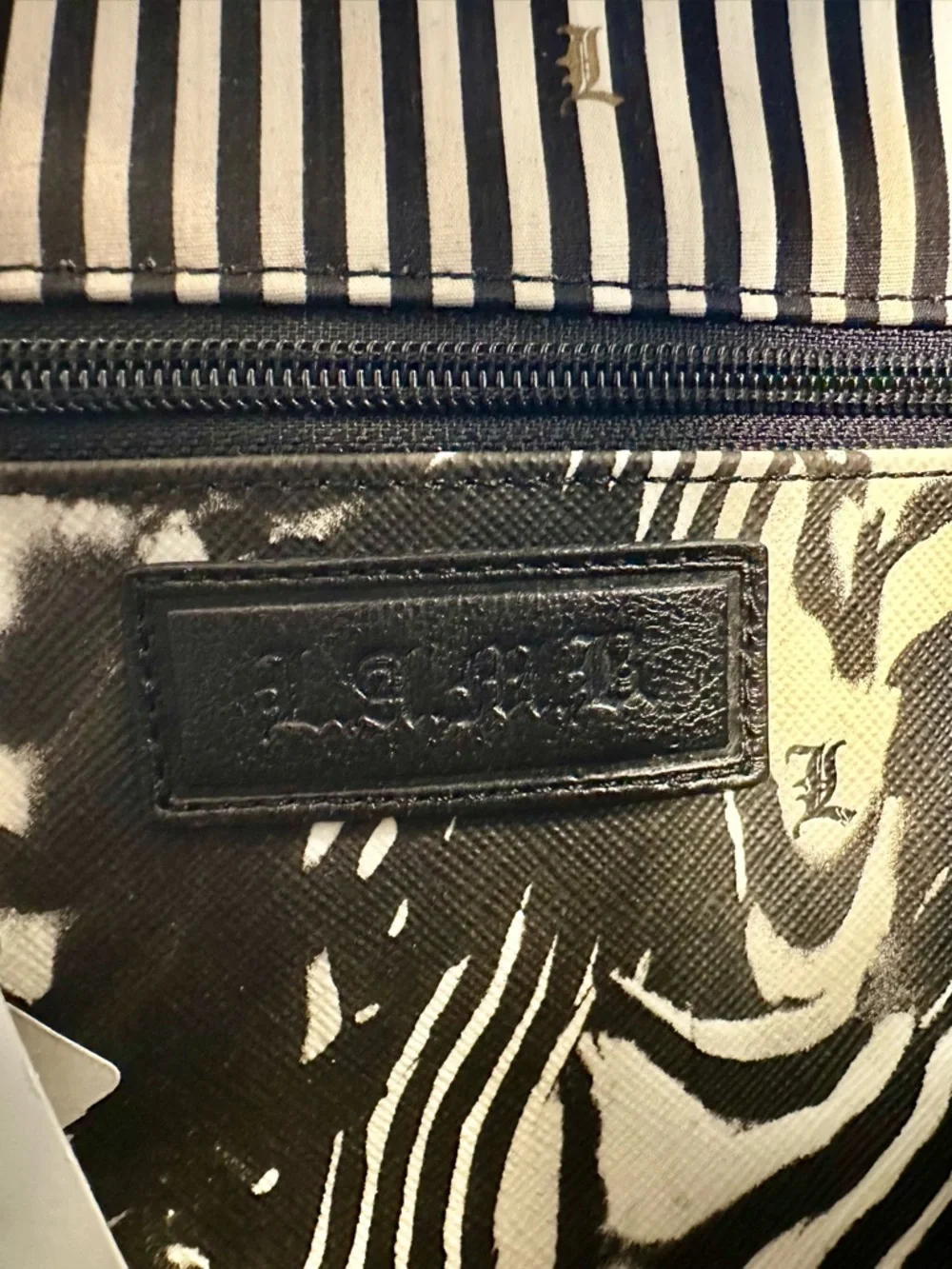 NWT L.A.M.B. Newcombe Black White Graphic Clutch Bag w/ Dust Bag Y2K Vintage - Picture 9 of 9